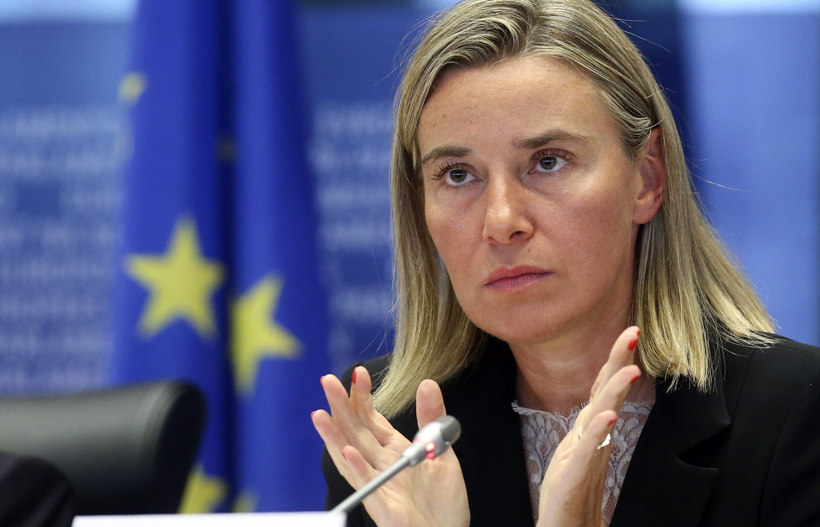 Могерини призвала главы МИД Азербайджана и Армении к переговорам